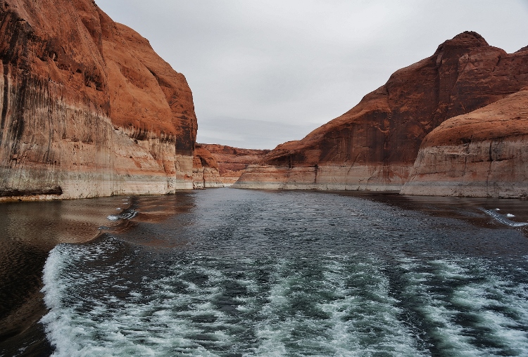 Rainbow Bridge boat tour on Lake Powell